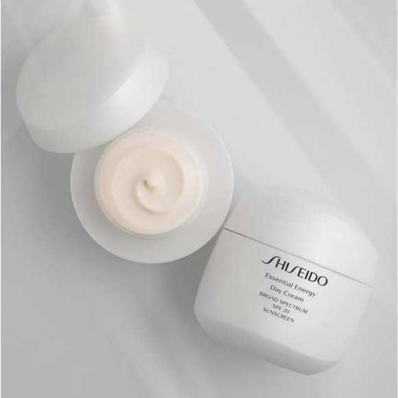 Shiseido Essential Energy Day Cream with SPF 20